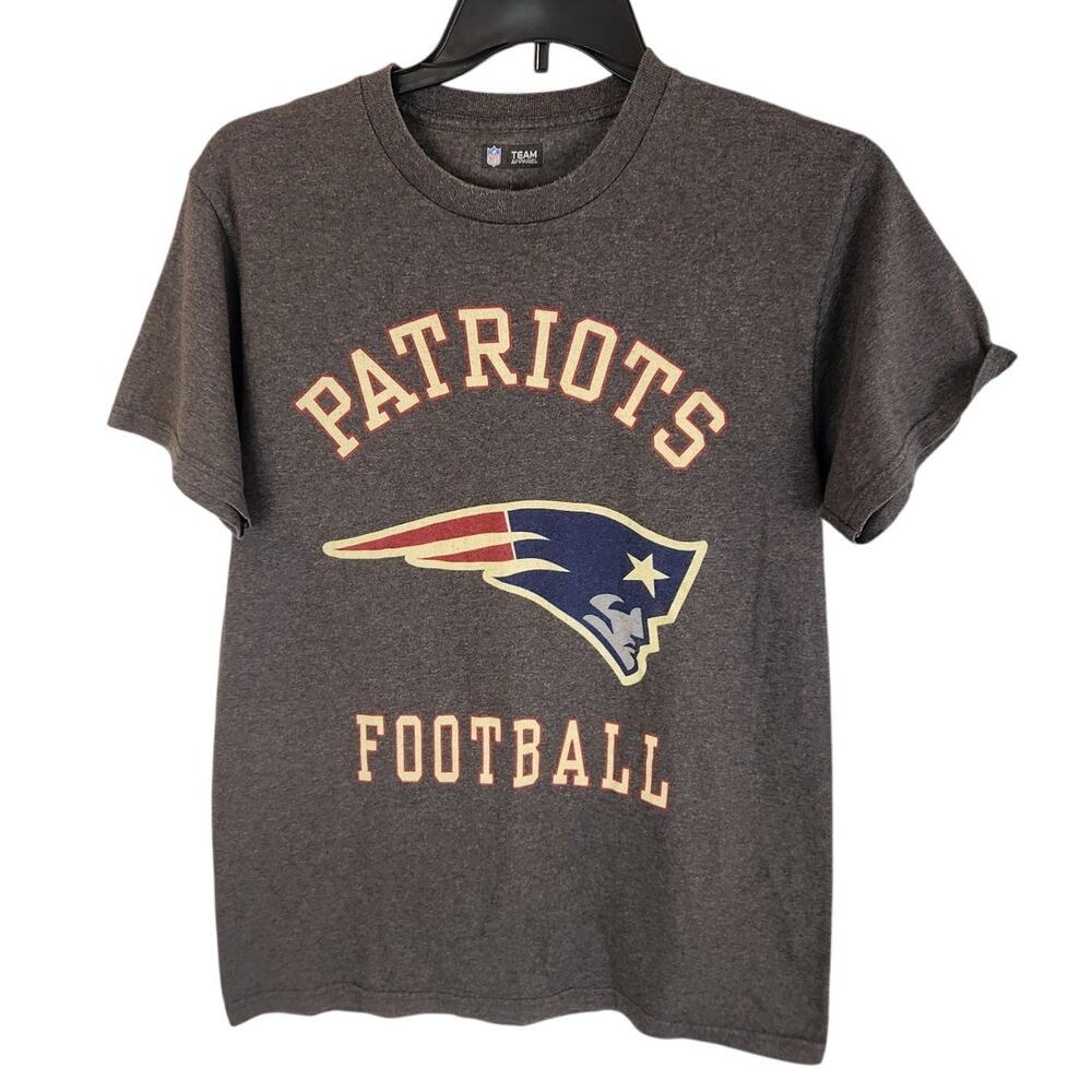 Great Condition New England Patriots T men's medium